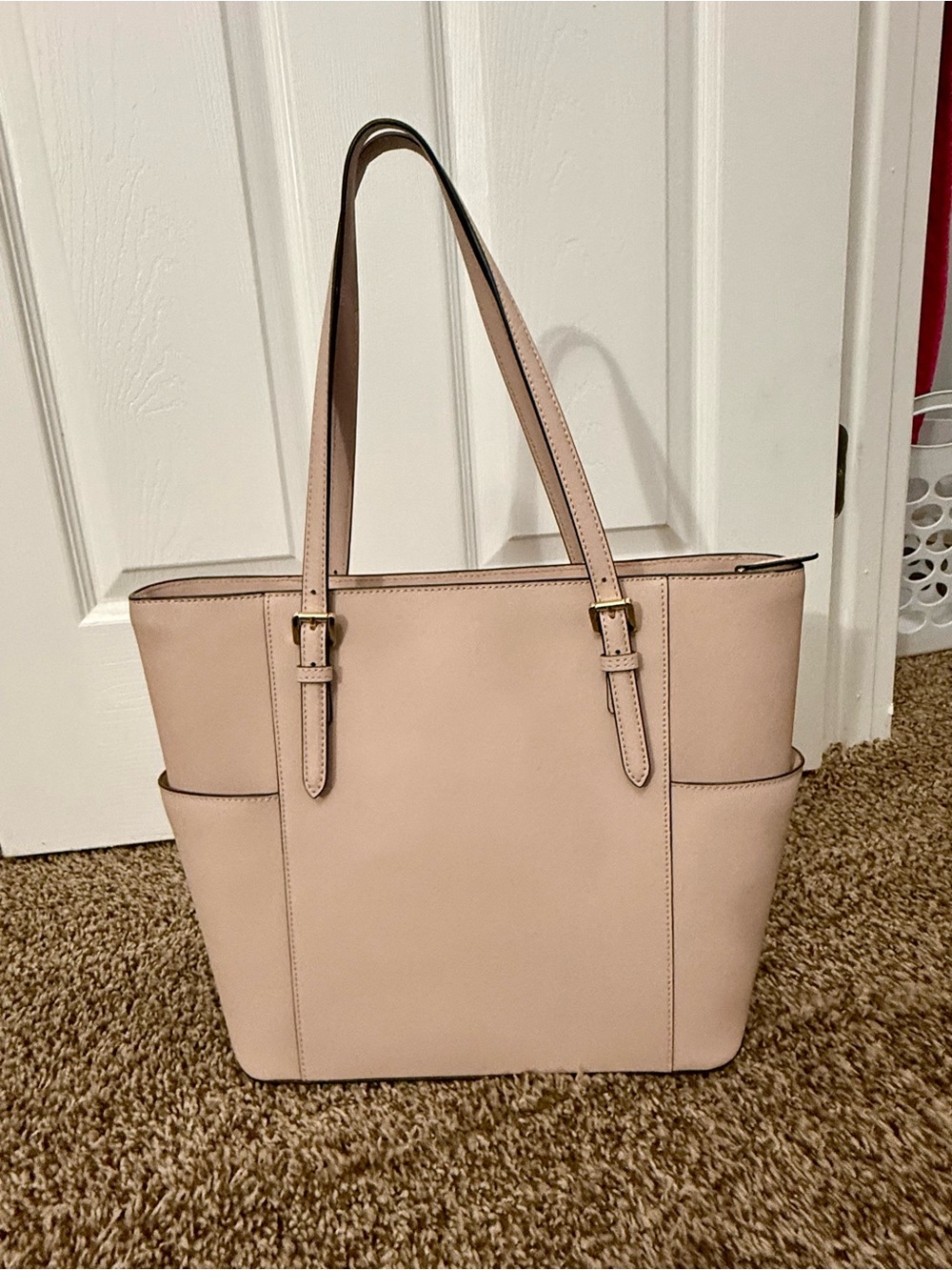 Michael Kors Jet Set Travel Tote - Picture 2 of 12